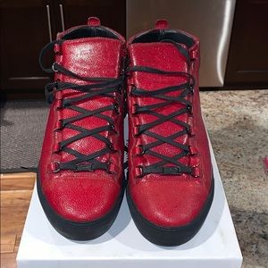 Men’s Balenciaga Arenas